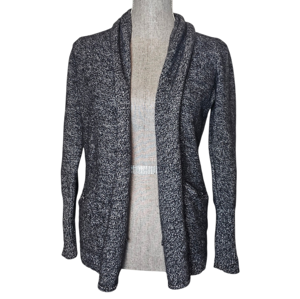 Max Studio Cashmere Cardigan Sweater Women's Size M Minimalist Quiet Luxury